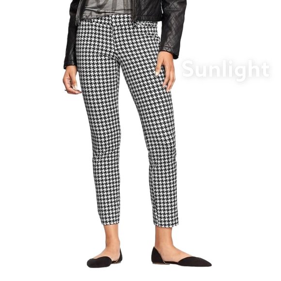 Old Navy Pants & Jumpsuits Old Navy The Pixie Houndtooth Black